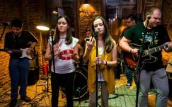 „Kár, hogy Erdélyben nincs kialakult klubhálózat” – az Ego Sum együttes tagjaival beszélgettünk