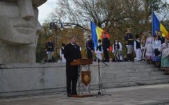 Klaus Johannis Nagykárolyban ünnepelte a Román Hadsereg Napját