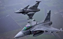 Gripenek kísértek ki a magyar légtérből egy amerikai gépet