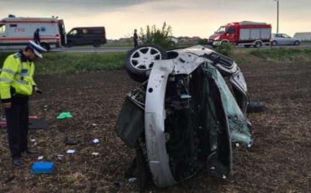 Jogosítványa nem volt, felborult az autójával egy nő Hargita megyében