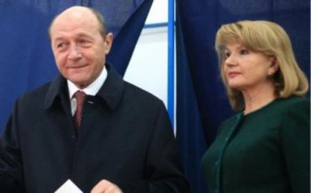 Moldova Köztársaság állampolgára lesz csütörtökön Traian Băsescu és a felesége