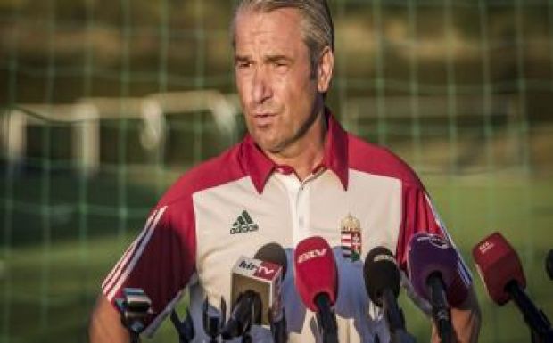 Király és Juhász búcsúzik, négy újonc a keretben