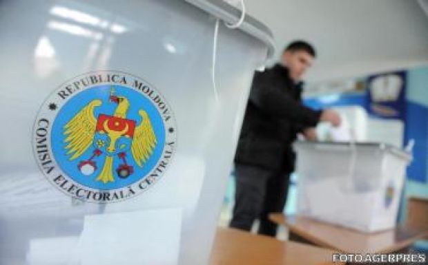 Nyugat vagy Kelet? Moldova elnököt választ