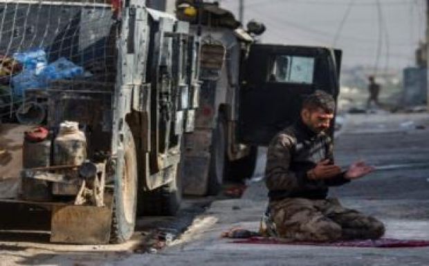 Tömegsírt találtak Moszulnál