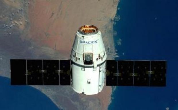 Ingyenes internetszolgáltatáson dolgozik a SpaceX