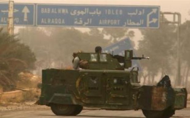 A kormánycsapatok gyorsan haladnak előre Aleppóban