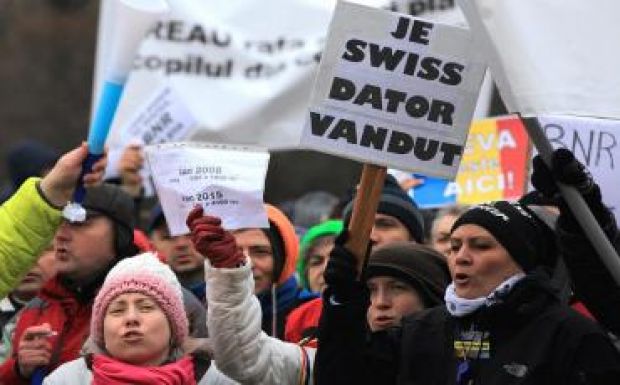 Január 18-án dönt az alkotmánybíróság a svájcifrank-alapú hitelek lejre való átváltása ügyében