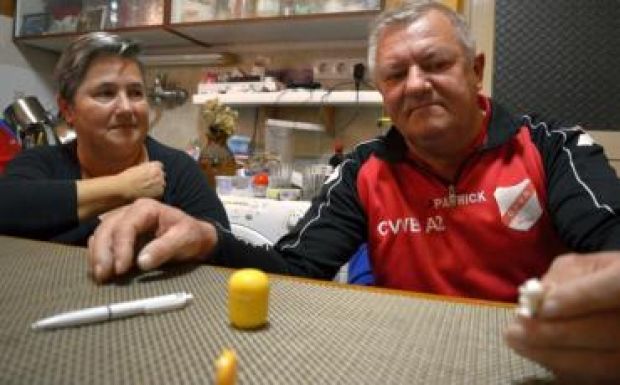 „Kinderezés”: kisjövedelmű családok ujjnyomorító munkája aprópénzért