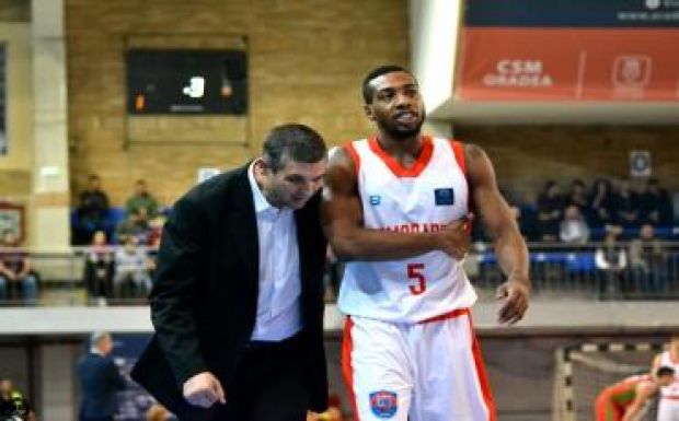 Kosárlabda: kettős csapás érte a nagyváradi csapatot