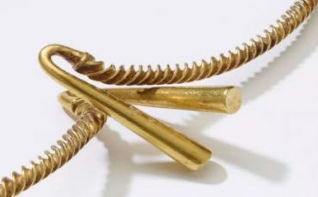 Bronzkori aranyláncra bukkantak Angliában