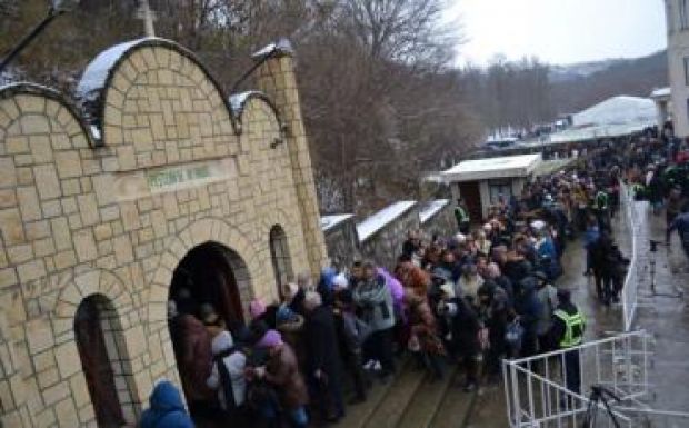 Megkezdődött a minivakáció, az ortodoxok a kereszténység felvételét ünneplik