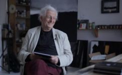 Esterházy Péter emlékfilmet készített az Aegon-díj csapata