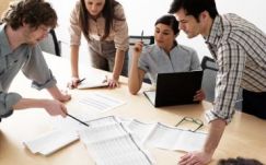 50 ezer eurós támogatás kaphatnak a fiatal vállalkozók