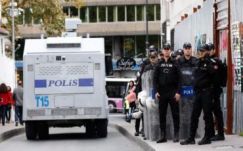 Őrizetbe vették a kurdbarát párt 11 politikusát Törökországban