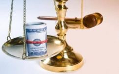 Így lehet megvesztegetni Justitia korrupt szolgálóit