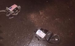 Szájkosarakat és nyakörveket dobáltak a moszkvai brit követségre