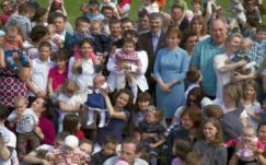 Nagycsaládosok: nem segélyre, hanem működő rendszerre van szükség