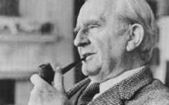 Életrajzi film készül a Gyűrűk ura írójáról