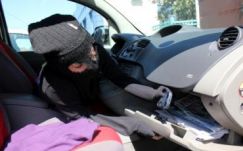 Kevés volt a zsebpénz: két autót is feltörtek a csíkszeredai fiatalok 