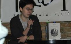 „Metszően benne van minden” – Láng Orsolya verseskötete a Marosvásárhelyi Könyvvásáron