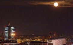 Csodálatos fotók az évszázad leglátványosabb szuperholdjáról