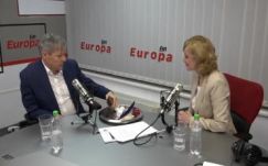 Választás elé állították Dacian Cioloș kormányfőt