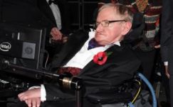 Stephen Hawking ezer évet ad az emberiségnek