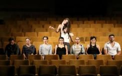 Saját történeteiket viszik színpadra a marosvásárhelyi végzős színi hallgatók