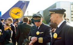 Egész napos sztrájkot hirdetettek szerdára a Lufthansa pilótái