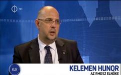 Kelemen az M1-en: az erdélyi értékekre építünk a kampányban