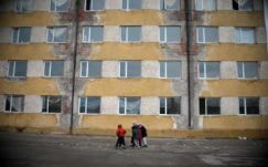 Kijárási tilalom Bulgária legnagyobb menekülttáborában