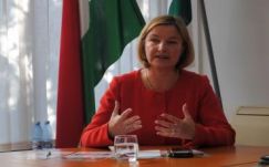 Hegedüs Csilla: több megbecsülést érdemelnek azok, akik gyermekeinket nevelik 