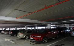 Ingyenesen használható Nagyváradon az új mélygarázs és parkoló 