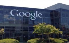 Közel egymilliárd linket távolított el a Google