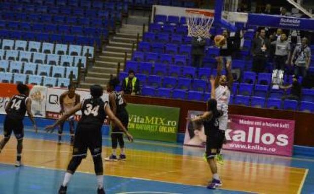 Kosárlabda: meglepő vásárhelyi siker, élen maradt a Sepsi-SIC