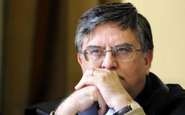 Mircea Dumitru: aláírtam a házi feladatok mennyiségét korlátozó rendeletet