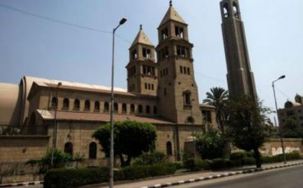 Bomba robbant a kairói kopt keresztény katedrális mellett