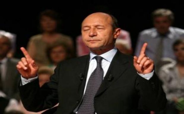 Băsescu: Dragnea álmodik 