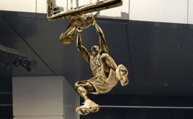 Szobrot kap a Los Angeles Lakers élő legendája