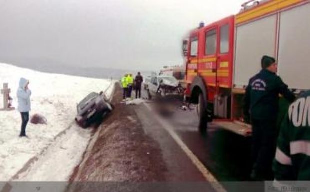 Súlyos autóbaleset történt Feketehalomnál, ketten meghaltak