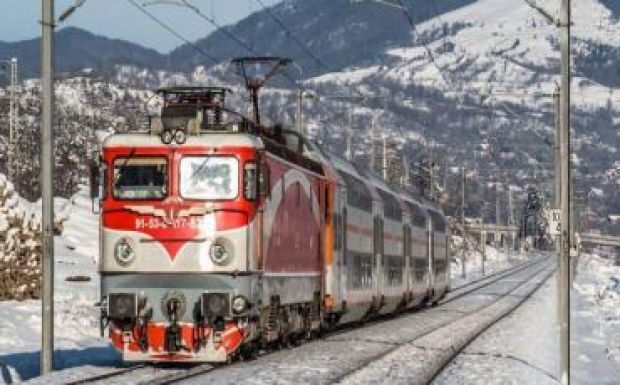 A CFR karácsonyi ajándéka: több órás vonatkésések