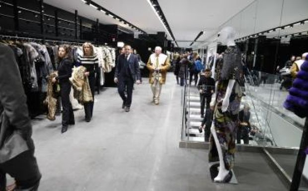 Szőrmeáruházból vittek el egymillió dollárnyi értéket New York-ban