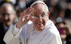 Diplomáciai források: Romániába látogat Ferenc pápa