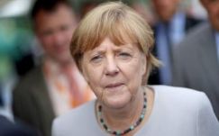 Merkel: Tovább kell dolgozni a menekültek elosztásának ügyén