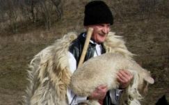 Románia legidősebb alkalmazottja egy 99 éves juhász