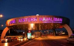 Alaposan megvizsgálják a német diplomatákat az isztambuli repülőtéren