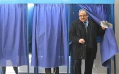 Szatmár: felszámolnák a főváros mindenre kiterjedő hatalmát