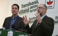 Az RMDSZ igen, a PSD nem megy szerdán Johannishoz