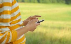 Legtöbben okostelefonjukról interneteznek az EU-ban 