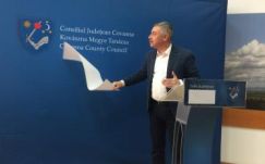 Nyelvhasználati performansz a háromszéki „Megyeinfón”